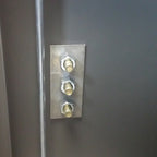 100 Series Lock Bracket - Rear Facing
