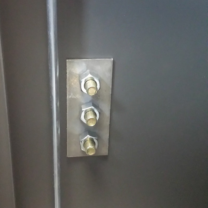 100 Series Lock Bracket - Rear Facing