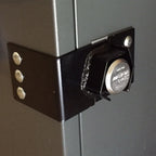 100 Series Lock Bracket - Rear Facing