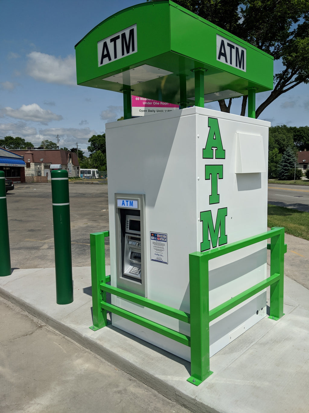 Outdoor Universal Drive-Up
